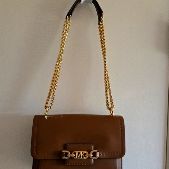 Live Show TONIGHT🎉LAST CHANCE🎁 Enter to WIN- MK Crossbody Bag NWT - Picture 9 of 16